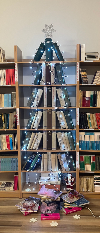 choinka z&nbsp;książek